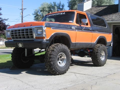 1979 Ford Bronco - This modified 1978 Ford Bronco features a prominent grille and a two-tone paint scheme.