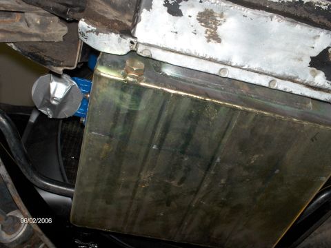 1966 Ford Fairlane - The lip of the crossmember needed to be bent up a little bit so that I could get a socket on the drain plug / bolt.
