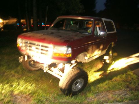 1993 Ford Bronco - This 1993 Ford Bronco features a lifted suspension and a custom front bumper.