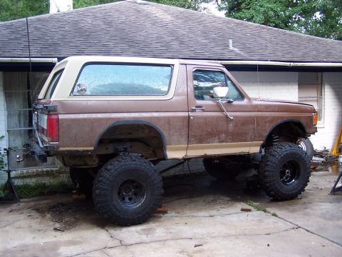 1987 Ford Bronco - This 1987 Ford Bronco has been modified with a lift kit and large off-road tires.