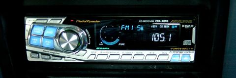 1993 Ford Taurus - In car entertainment. The better picture.