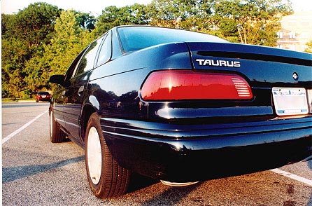 1993 Ford Taurus - The low rear shot.