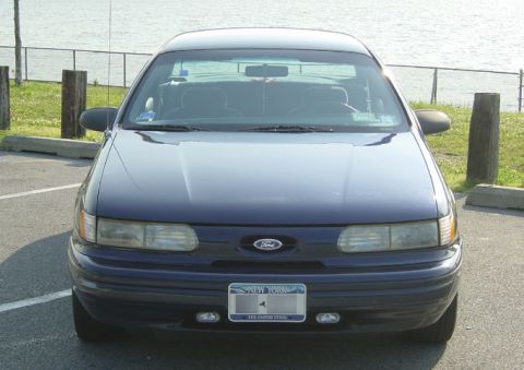 1993 Ford Taurus - The head-on shot. The slot is police package exclusive.