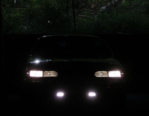 1993 Ford Taurus - mmmm.... superwhite.