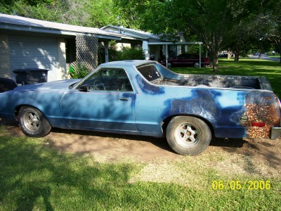 1972 Ford Ranchero - This 1972 Ford Ranchero shows signs of bodywork and rust, with a date stamp of 06/05/2006.