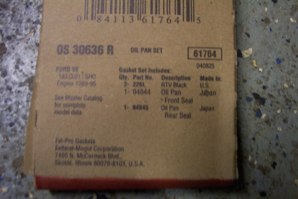 Cardboard box showing OS 30636 R Oil Pan Set for Ford 95 183 (3.01) SHO Engine 1989-95