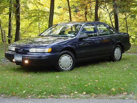 1993 Ford Taurus - Side Profile