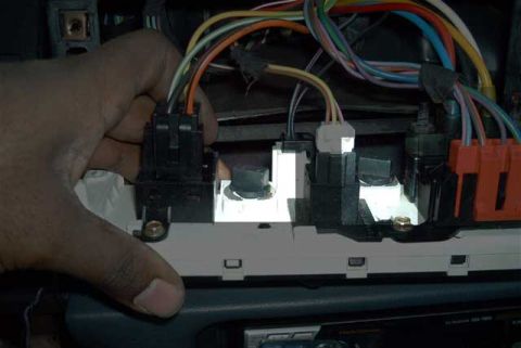 1993 Ford Taurus - A/C Control Bulb Location