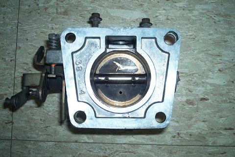 1993 Ford Taurus - Throttle body before 2