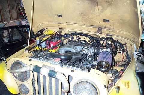 1982 Ford Customline - another shot of the engine, well balanced use of space.
