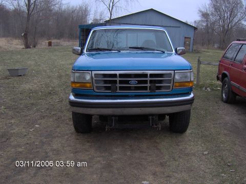 1993 Ford F-150 - at home with the plow unhooked