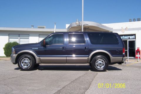 2000 Ford Excursion “Xochi”