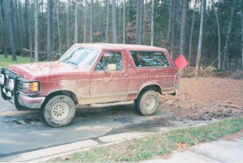 1991 Ford Bronco - First time muddin'