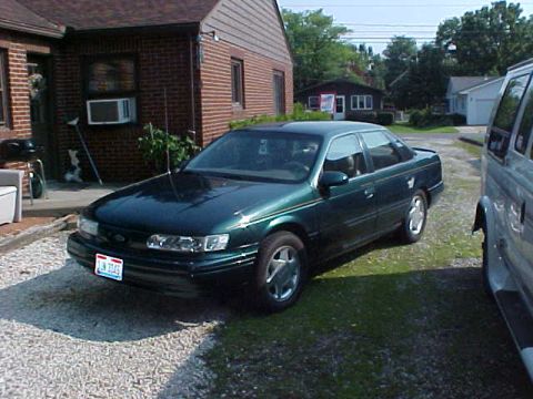 1995 Ford Taurus - Front/Driver