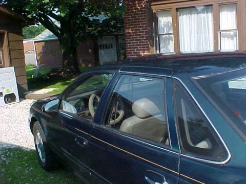 1995 Ford Taurus - Painted B/C pillars