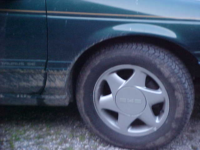 Closeup of Passenger Front tire and fender...