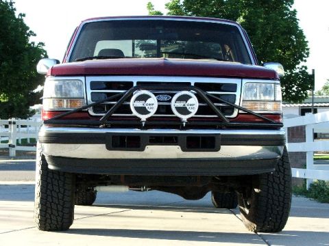 1990 Ford Bronco - The Bumper Style I want To Have When Finished, Even The Light Bar Also. *** THIS ISN"T MY TRUCK, PIC IS BORROWED! ***
