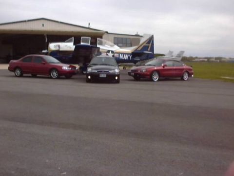 1998 Ford Taurus - Da Boys and I out Cruzen
