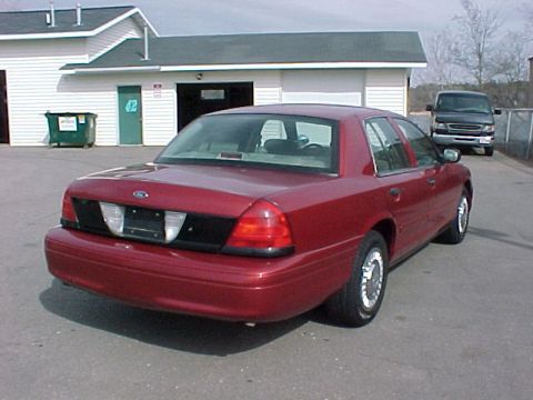2001 Ford Crown Victoria - From Cheyka's listing (www.usedcopcars.com)