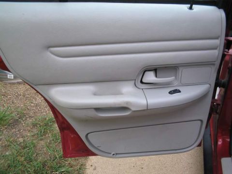 2001 Ford Crown Victoria - Just a few "before" pics of the interior....