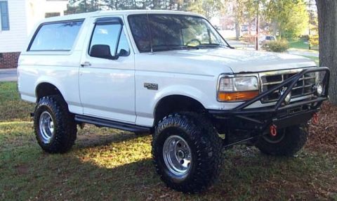 1996 Ford Bronco - This 1996 Ford Bronco is equipped with a heavy-duty aftermarket bumper and off-road tires.