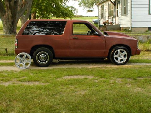 1998 Ford Taurus - I bought the 255/45/17's for the 17x8's.