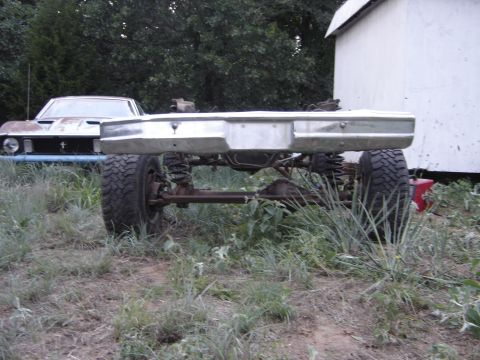1980 Ford Bronco - Lookin' better with that solid axle!