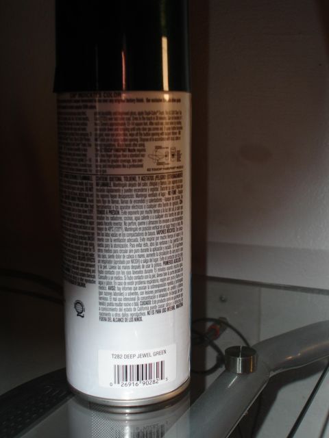 1995 Ford Taurus - A can of T282 Deep Jewel Green spray paint is shown with its label and barcode.