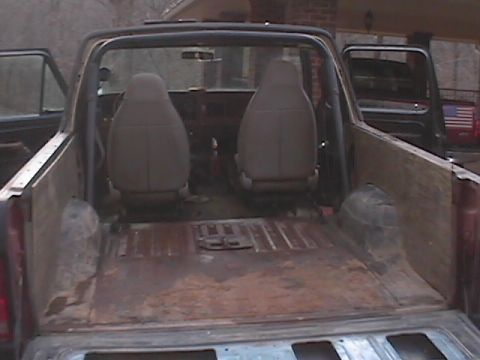 1979 Ford Bronco - Terrible rust...