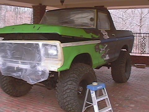 1979 Ford Bronco - sanding and painting...