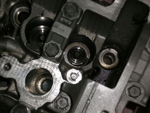 1995 Ford Probe - Broken Retainer # 1