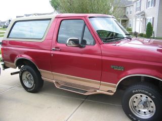 1995 Ford Bronco photo