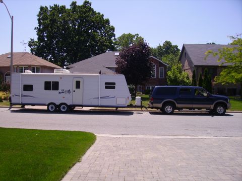 2004 Ford Excursion “landyaht”