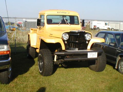 1998 Ford Taurus - cool truck i saw at a show