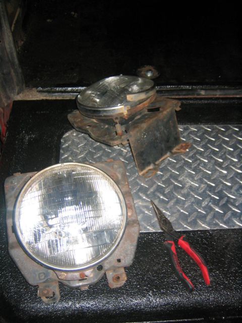 1979 Ford Bronco - "New" headlights!