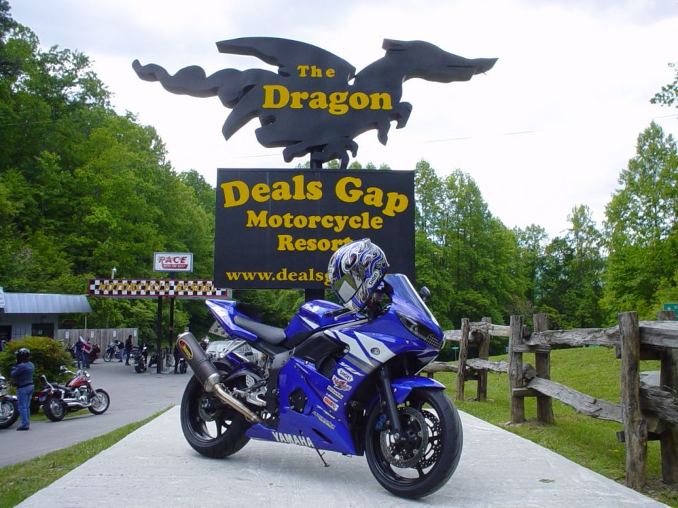 2003 Yamaha R1 “R6”