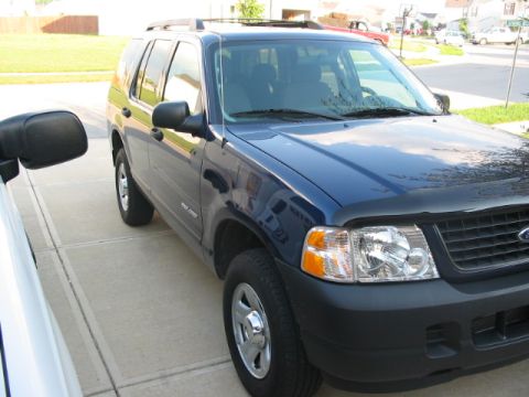 2005 Ford Explorer photo