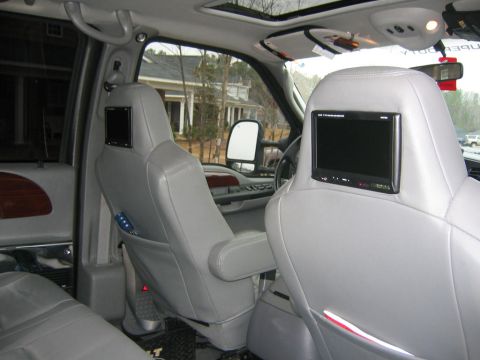 2005 Ford F-250 - TV screens!