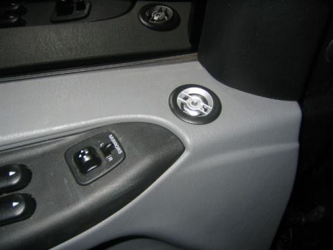 2005 Ford F-250 - Tweeters on the doors!