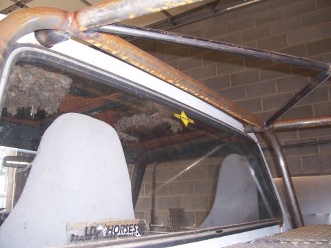 1978 Ford Bronco - bars thru cab