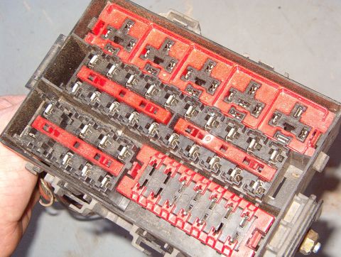 1983 Ford Bronco - Typical engine-bay fuse block used on '92-04 F-series/Broncos, and MANY other Ford products of that era. See also: [url=https://www.supermo…