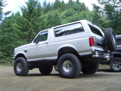 1989 Ford Bronco - Alvie there to represent the TTB