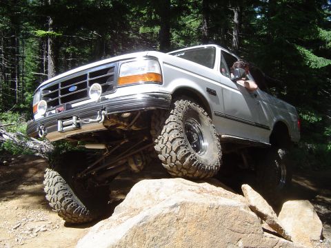 1989 Ford Bronco - And Mark on the BIG rock
