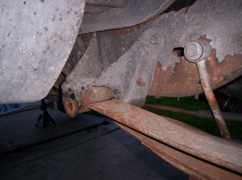 1986 Ford Bronco - Front Receptacle for Leaf Spring