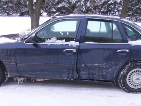 1995 Ford Crown Victoria photo