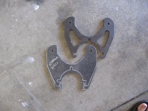 1994 Ford Bronco - GLO bracket compared to what i made