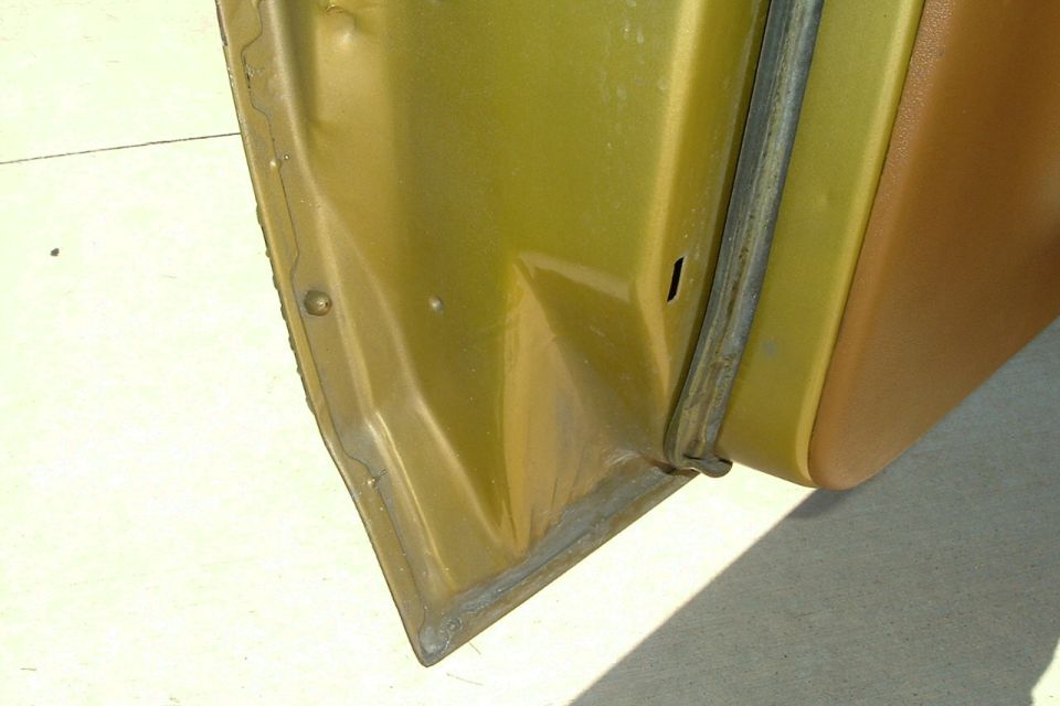Driver side door bottom