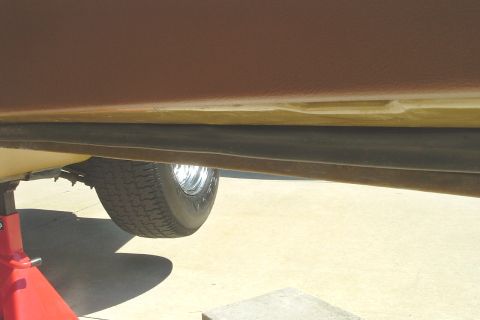 1972 Ford Torino - Pass door botttom 2