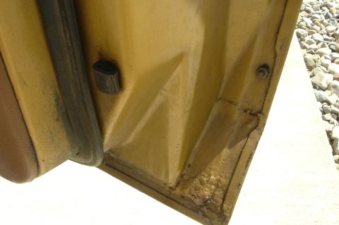 1972 Ford Torino - Pass side door bottom 3
