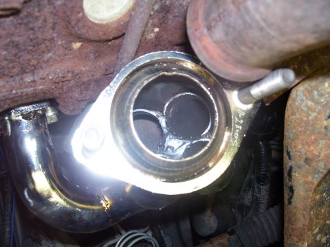 1992 Ford Bronco - Here's why the BBKs were returned. The flange to the y-pipe had ha dent in and the y-pipe wouldn't seal. I got 3 sets like this.